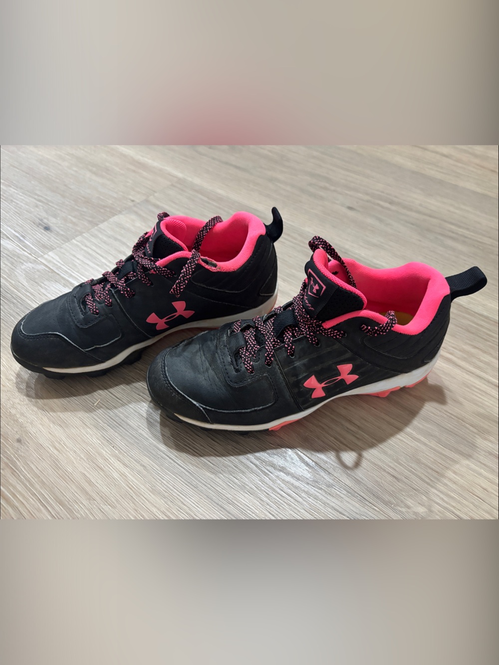 Under Armour Kids Black & Hot Pink Cleats